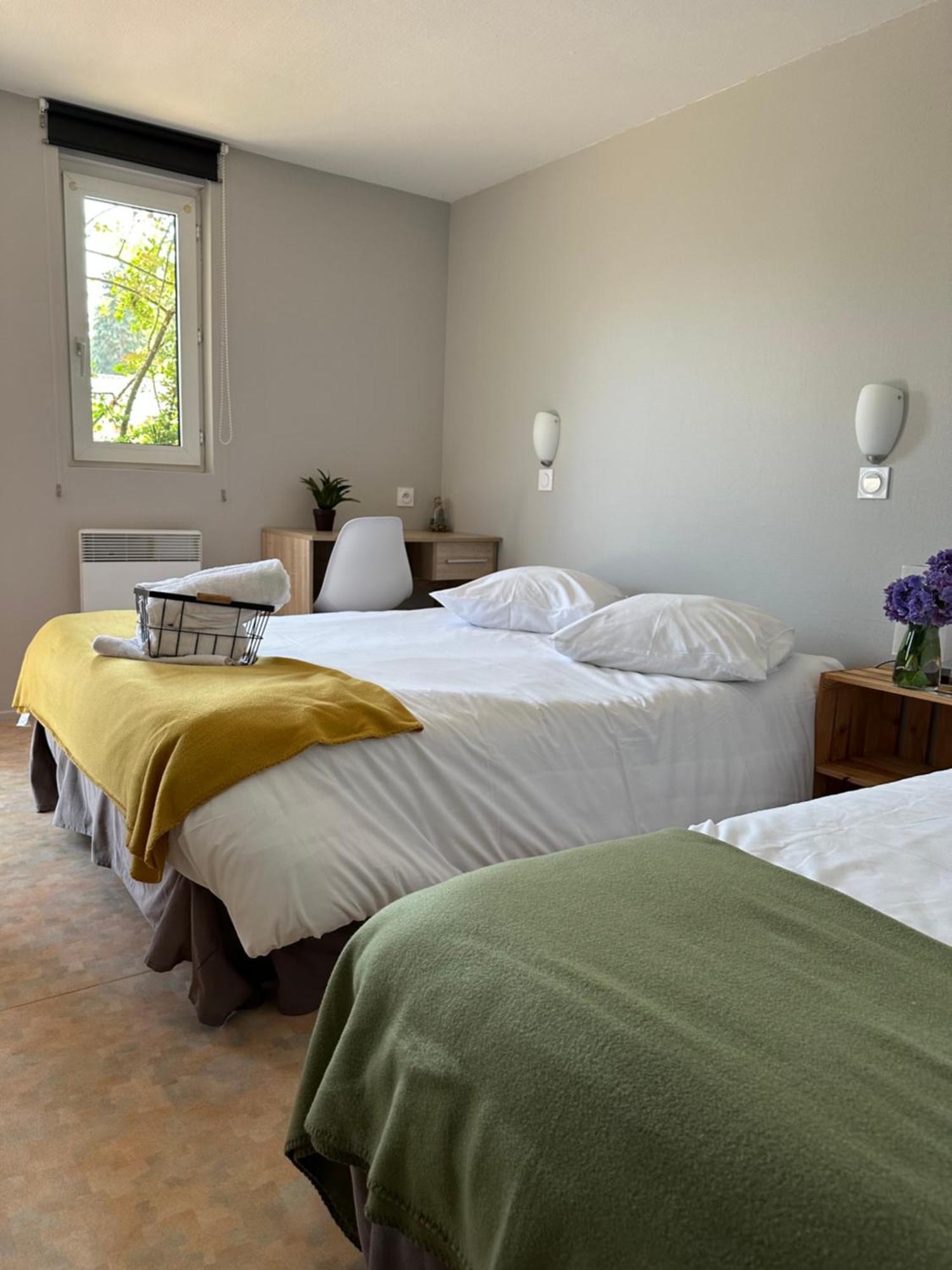 Du Cote De Chez Sam Hotel Andelaroche ภายนอก รูปภาพ